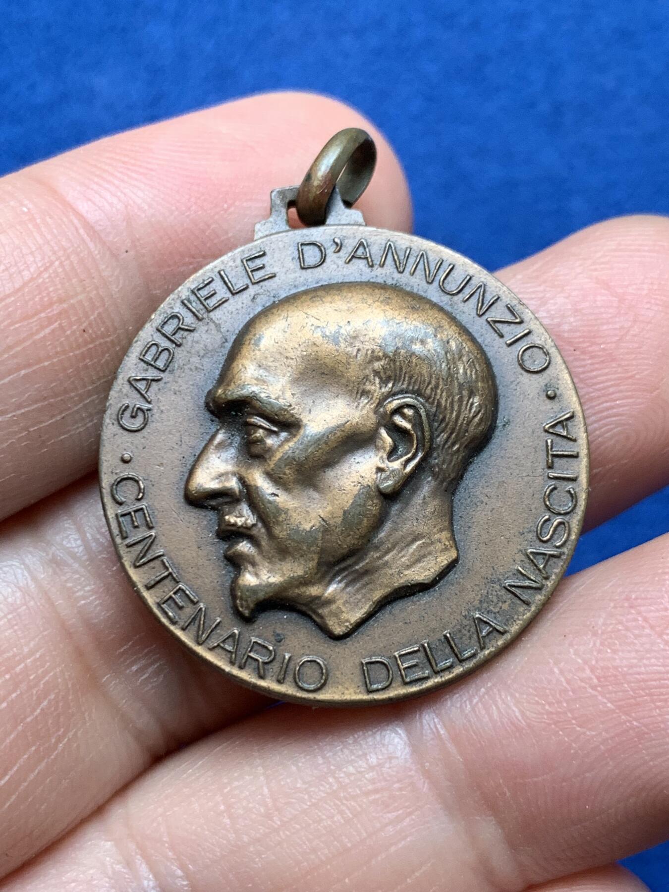 《竞宝斋》第373场 周日，周一，周二 3场连拍 （全场包邮） 意大利佩斯卡拉·加布里埃尔·邓南遮 1863-1963 百年奖章 12.3克 28.5mm