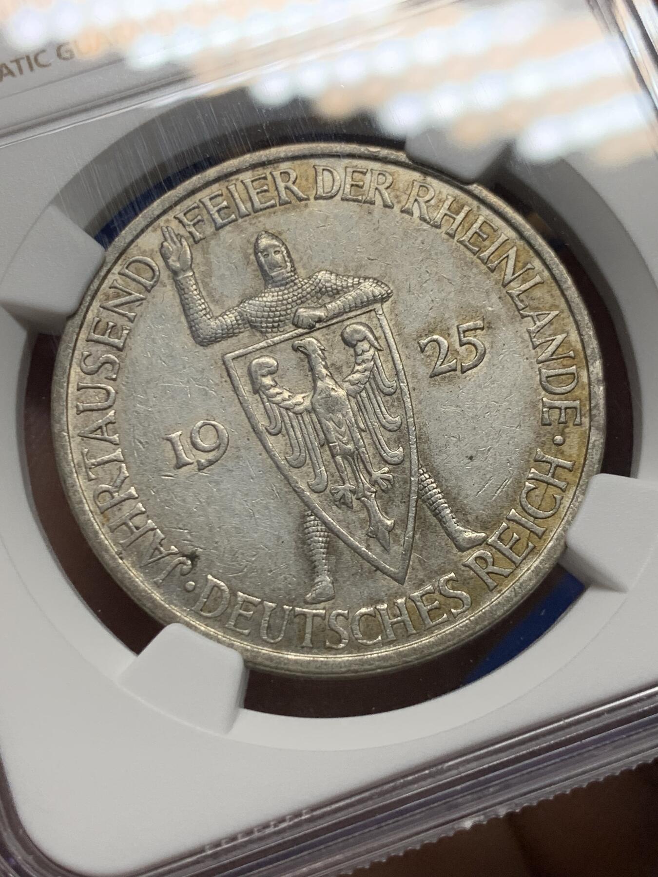 《竞宝斋》第374场 周日，周一，周二 3场连拍 （全场包邮） NGC AU55 德国魏玛共和国1925年A版莱茵千年5马克银币 锁子甲武士持盾牌