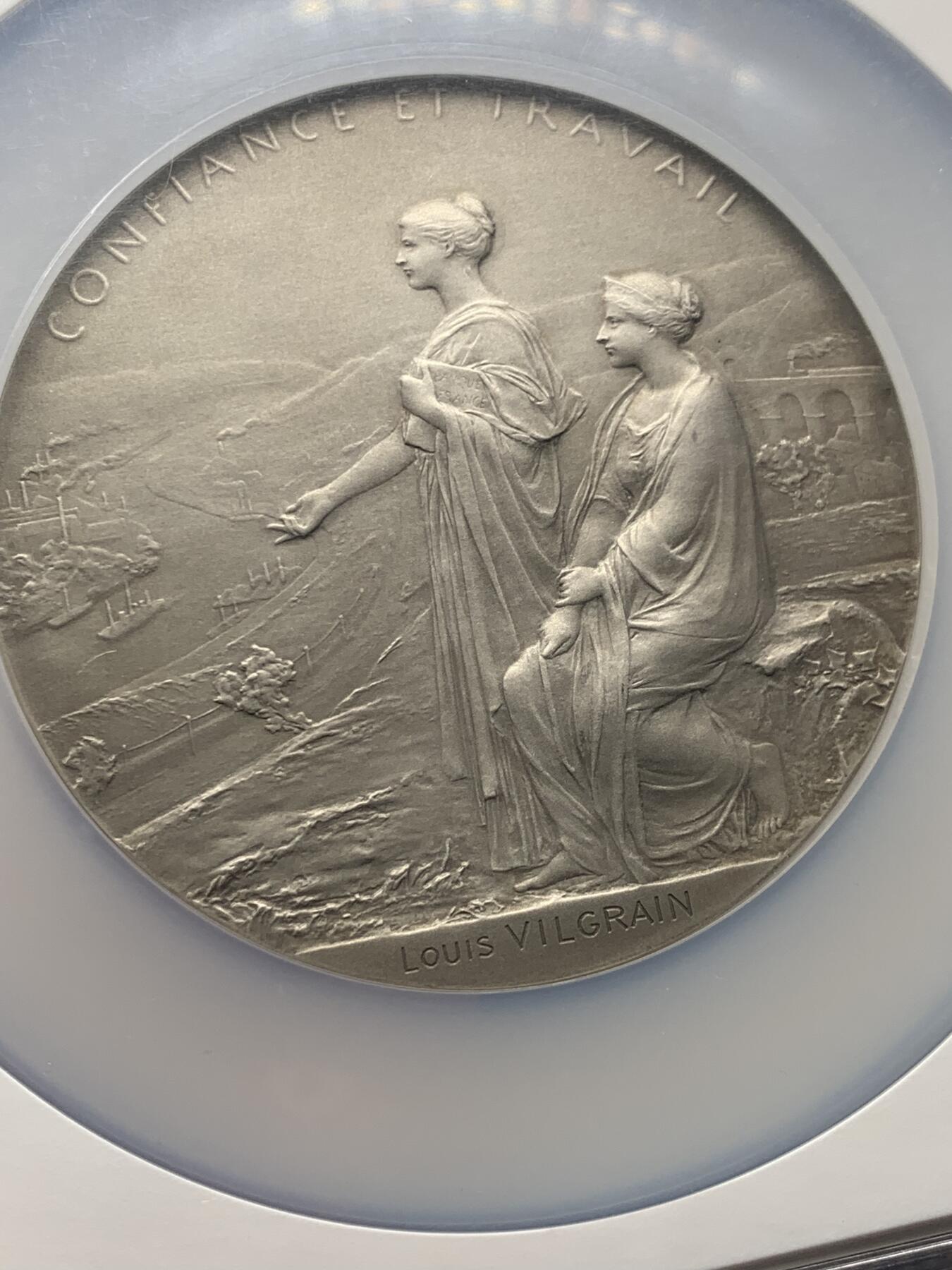 《竞宝斋》第375场 周日，周一，周二 3场连拍 （全场包邮） NGC MS63 法兰西银行百年纪念大银章 奥斯卡·罗蒂大师的扛鼎之作 名品法百 加大加厚盒装 法章不可或缺藏品