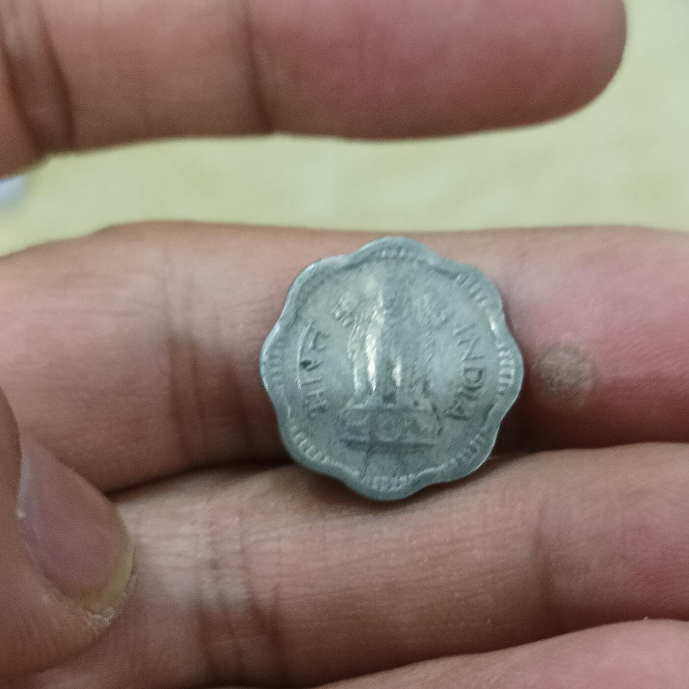 泡泡币外币第十九场可代拍15038385335微信 印度2分