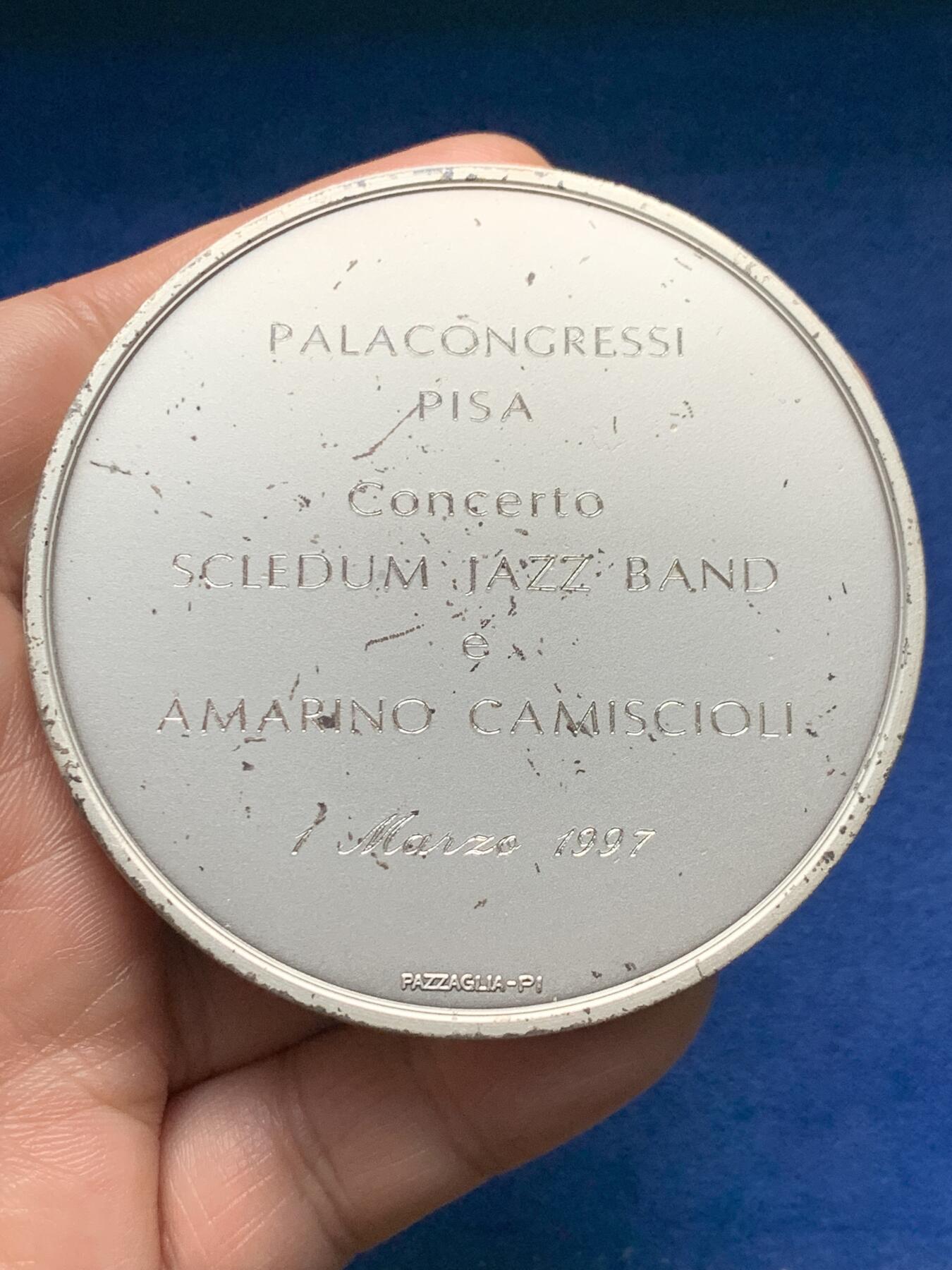 《竞宝斋》第374场 周日，周一，周二 3场连拍 （全场包邮） 意大利1997抗击肿瘤纪念章 70.2mm 148.3克