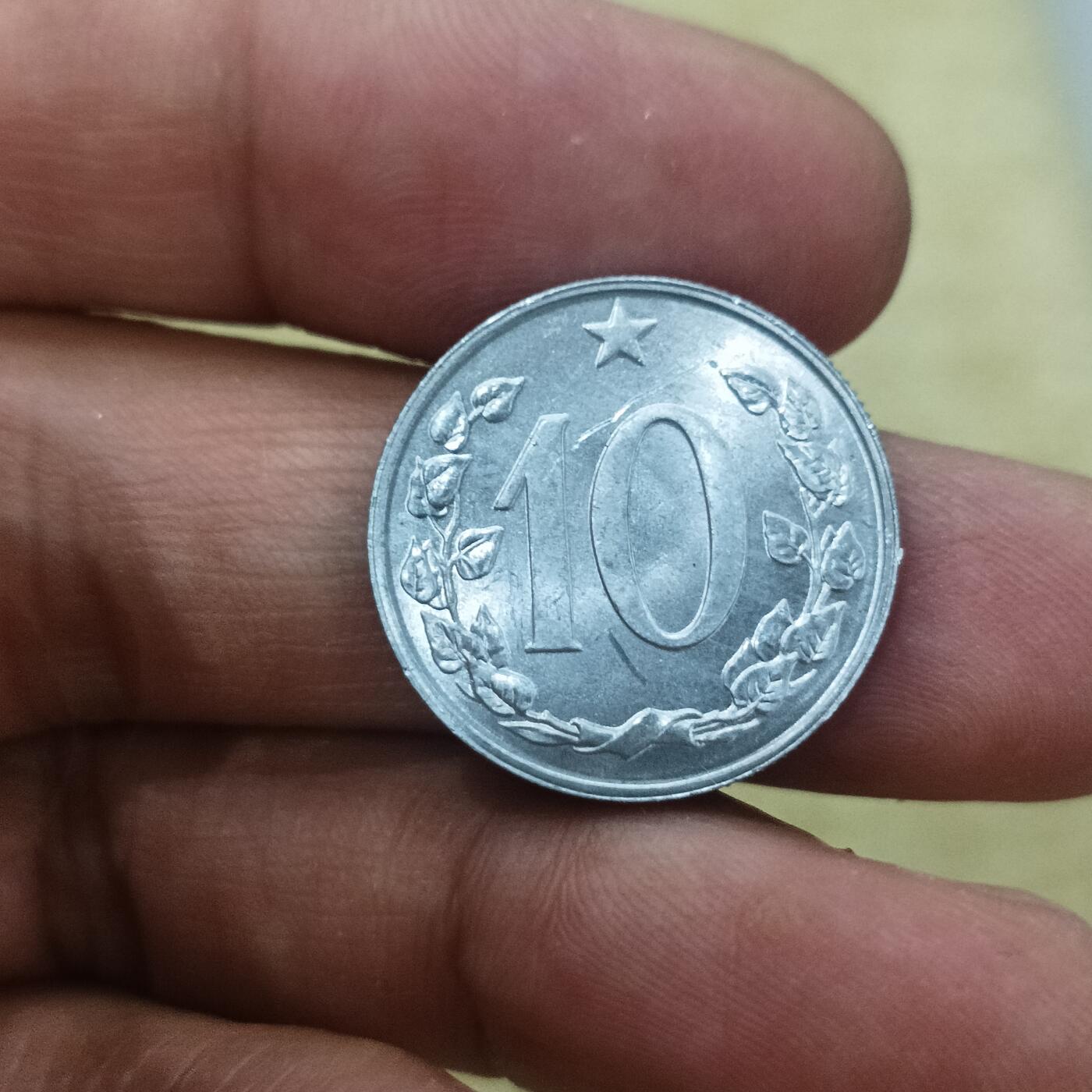 泡泡币外币第十九场可代拍15038385335微信 捷克69年原忘