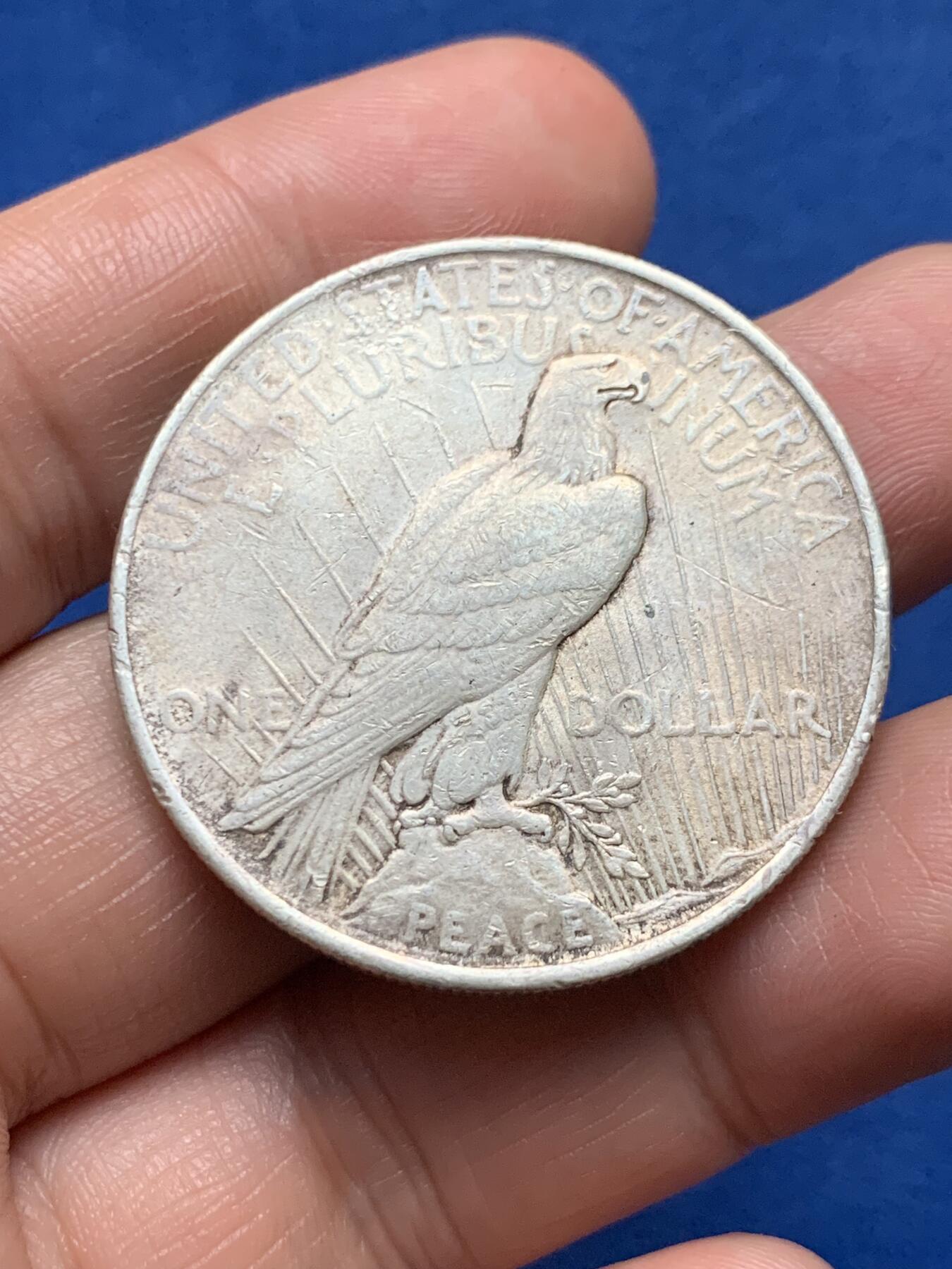 《竞宝斋》第374场 周日，周一，周二 3场连拍 （全场包邮） 美国1922年和平1美元银币