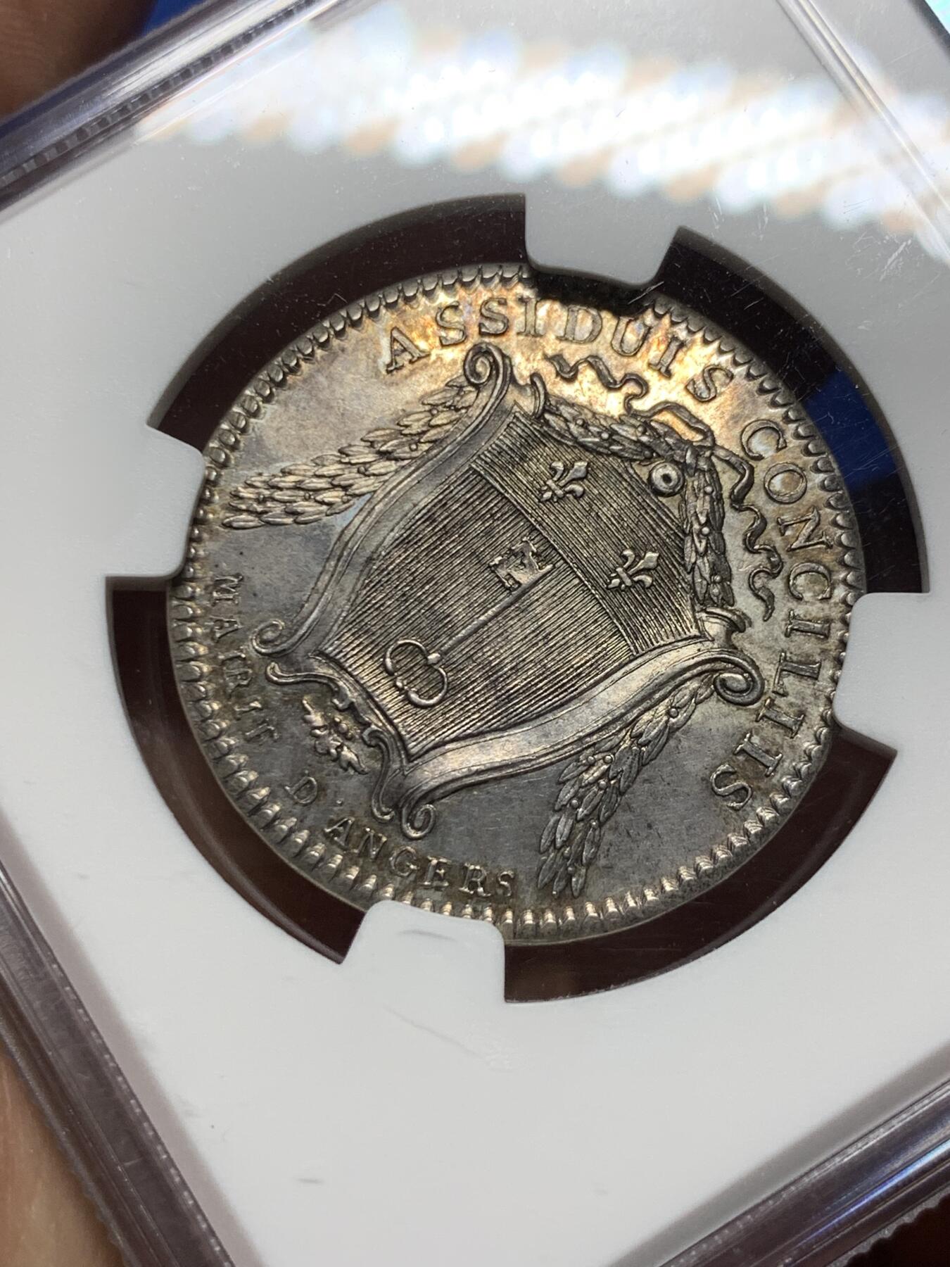 《竞宝斋》第375场 周日，周一，周二 3场连拍 （全场包邮） NGC-UNCD 法国带有1763年昂热市长查尔斯·戈迪谢尔徽章的银质代币