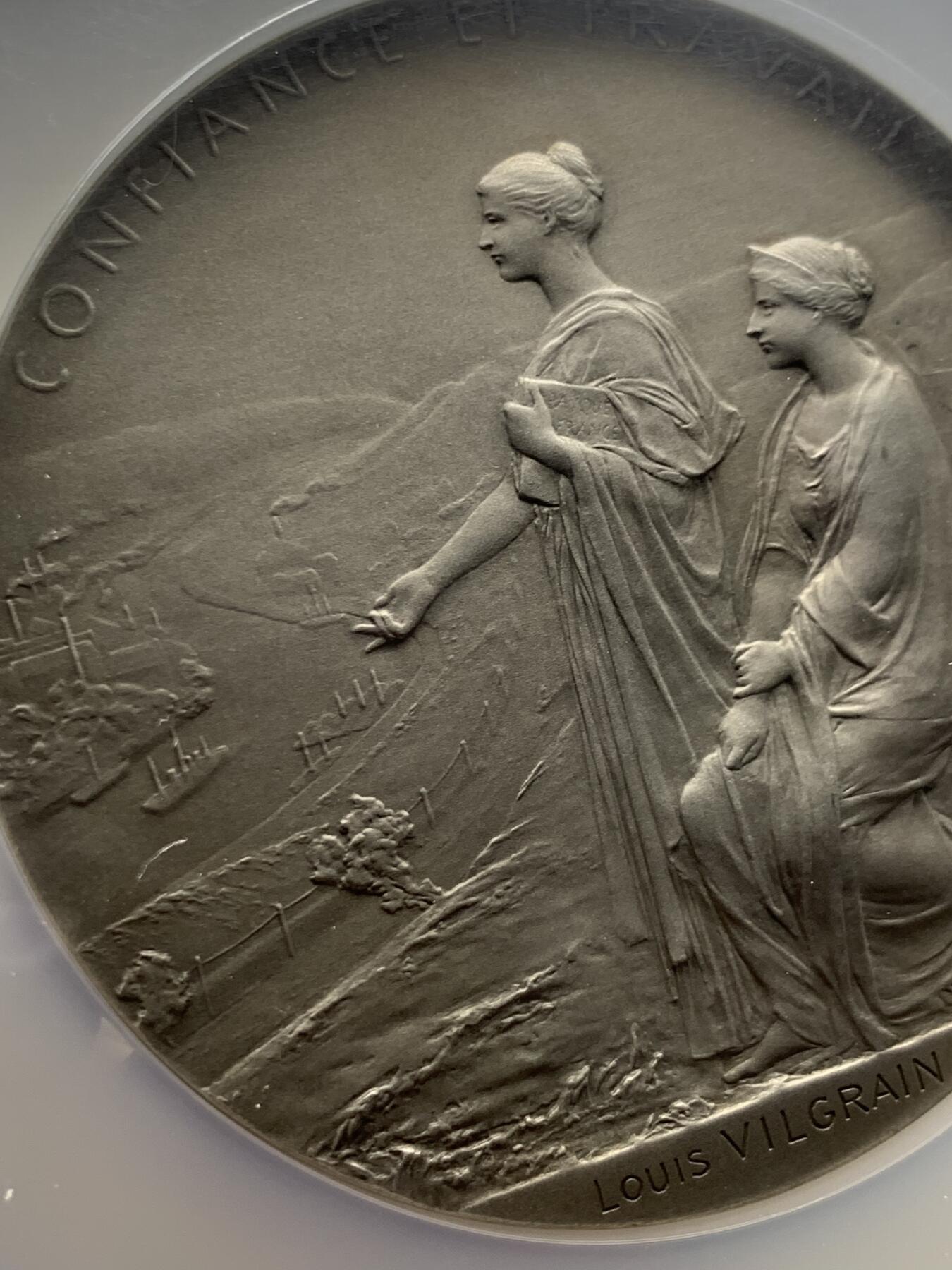 《竞宝斋》第375场 周日，周一，周二 3场连拍 （全场包邮） NGC MS63 法兰西银行百年纪念大银章 奥斯卡·罗蒂大师的扛鼎之作 名品法百 加大加厚盒装 法章不可或缺藏品