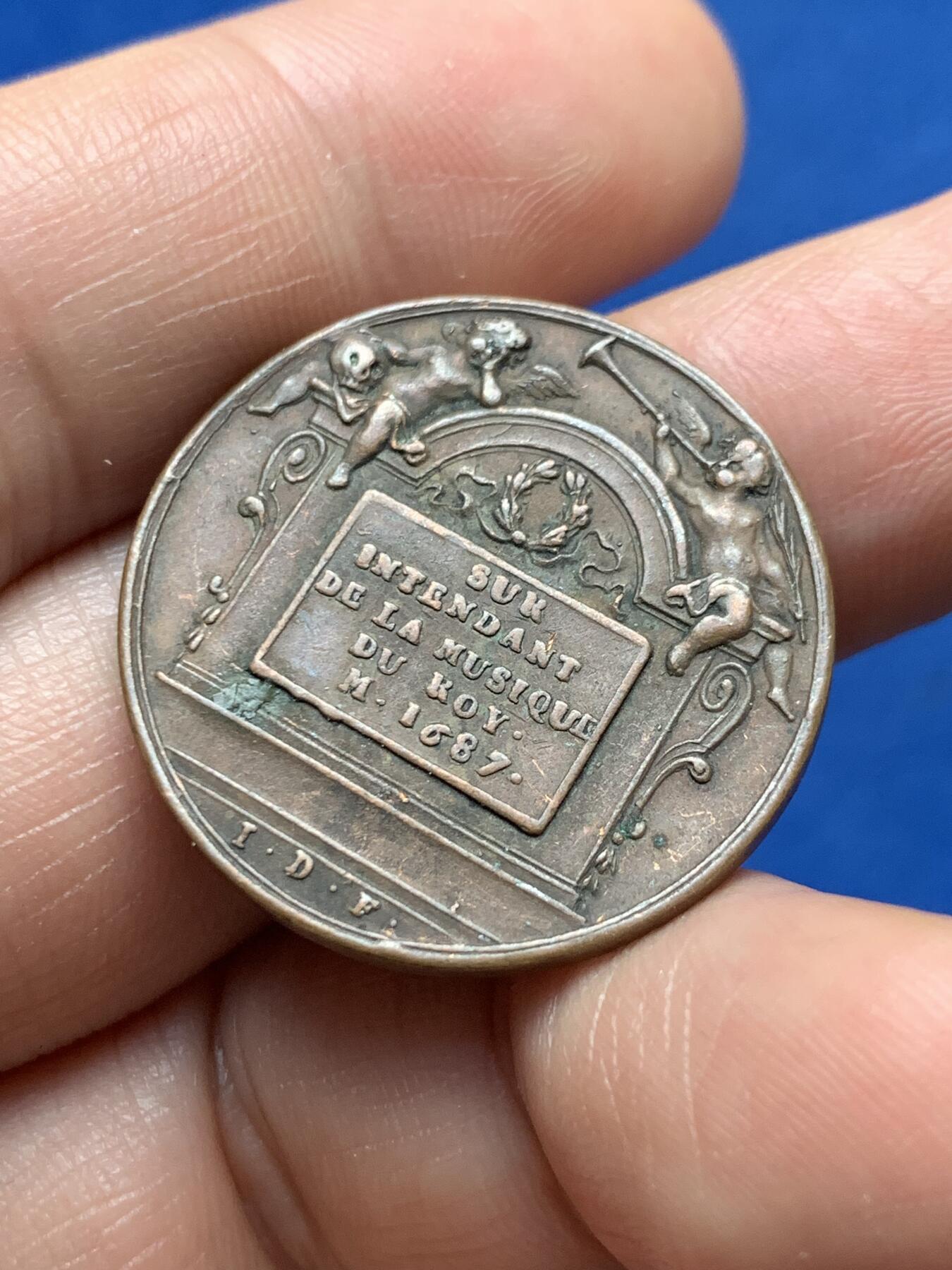 《竞宝斋》第374场 周日，周一，周二 3场连拍 （全场包邮） 法国 让·达西耶作品“路易十四世纪人物肖像”系列奖章创作于1723年至1724年 名人 - 让·巴蒂斯特·吕利 (1632-1687)纪念铜章 8.8克 28.7mm