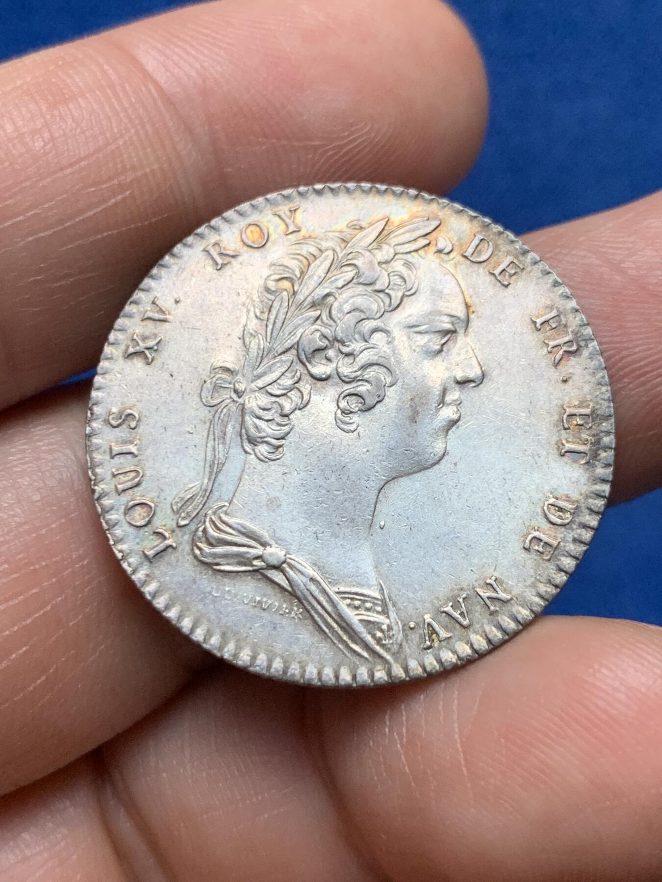 《竞宝斋》第374场 周日，周一，周二 3场连拍 （全场包邮） 法国科学院银质代币 直径30mm 重量8.2克 高点细节都非常好 原味老包浆