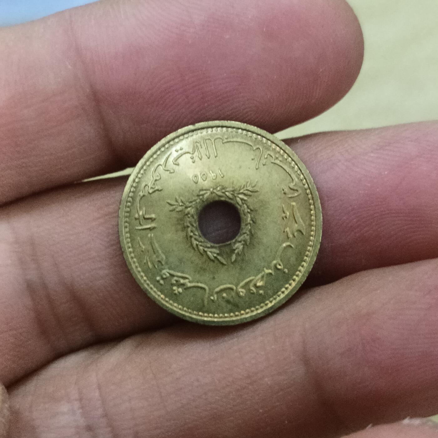 泡泡币外币第十九场可代拍15038385335微信 少见55年叙利亚2·5