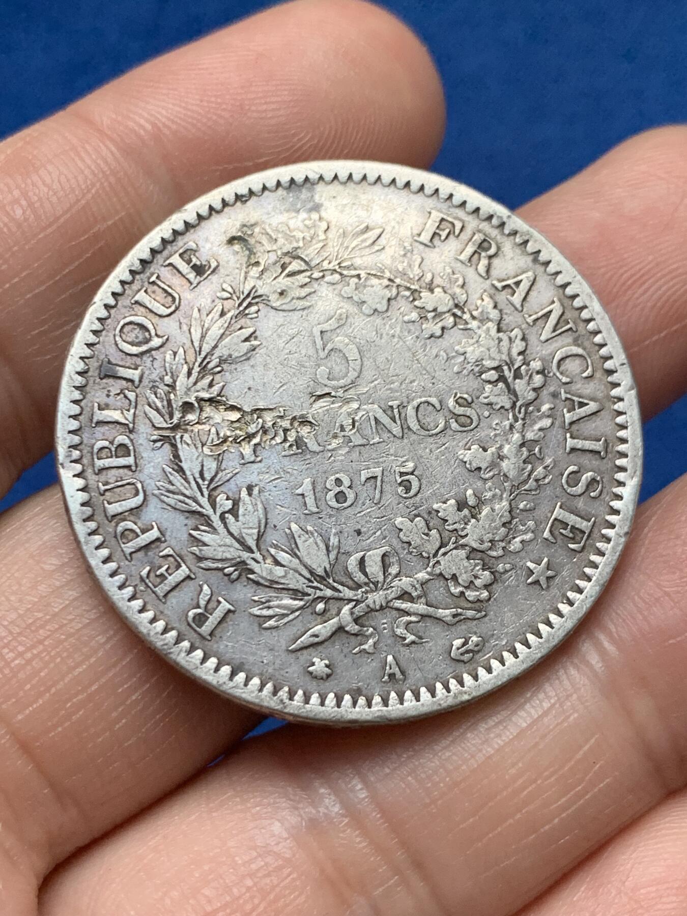《竞宝斋》第374场 周日，周一，周二 3场连拍 （全场包邮） 法国1875年大力神5法郎银币 背面有伤 细节见图