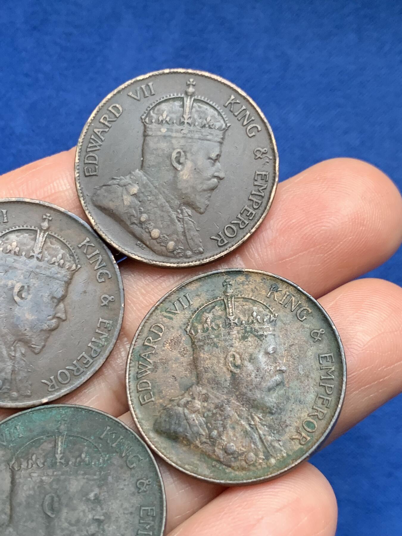 《竞宝斋》第374场 周日，周一，周二 3场连拍 （全场包邮） 四枚一组 香港 1905H年 爱德华 一仙 铜币 原味包浆