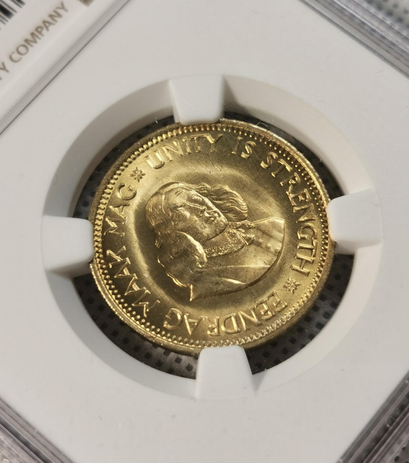  甄臻铺-世界币章拍卖（第14期）送拍享返佣金等优惠多多 NGC-MS67 南非 1964 1/2分 吕贝克铜币 币面转光，铜光耀眼