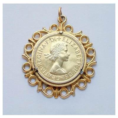 英国1964年 伊丽莎白镀金高浮雕精制币章吊坠 40MM    -  英国1964年 伊丽莎白镀金高浮雕精制币章吊坠 40MM   