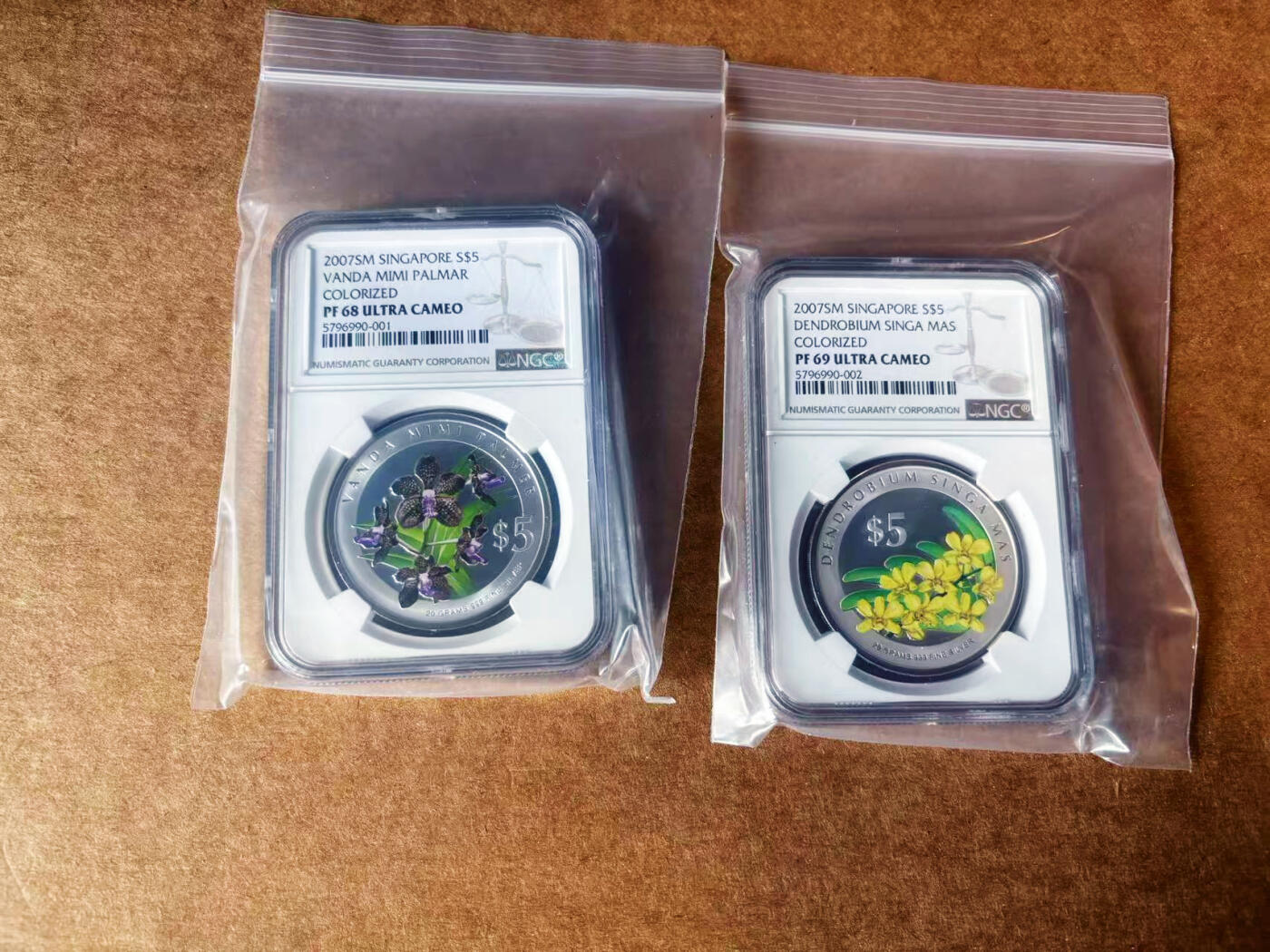 【Blue Auction】世界纸币精拍第655期【精】——16级TOP拍卖/信誉/品质/专业/高效💫 【一组2枚】新加坡 花版 2007年5元银币  NGC PF69-68 U-CAMEO