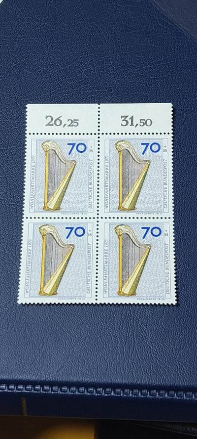 德国邮票专场，都是四方联 - 德国邮票四方联一张，1973年发行，乐器系列邮票—竖琴。品相如图