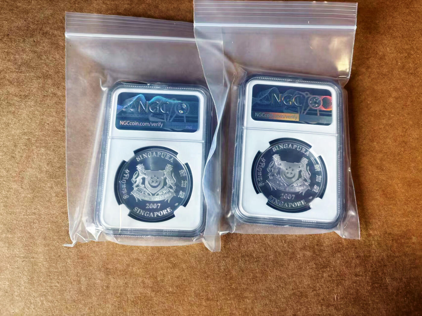 【Blue Auction】世界纸币精拍第655期【精】——16级TOP拍卖/信誉/品质/专业/高效💫 【一组2枚】新加坡 花版 2007年5元银币  NGC PF69-68 U-CAMEO