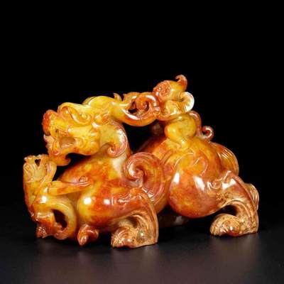 旧藏，和田玉， 名称：汉兽， 尺寸：长15宽5高10厘米， 重量：总重1867克。 - 旧藏，和田玉， 名称：汉兽， 尺寸：长15宽5高10厘米， 重量：总重1867克。