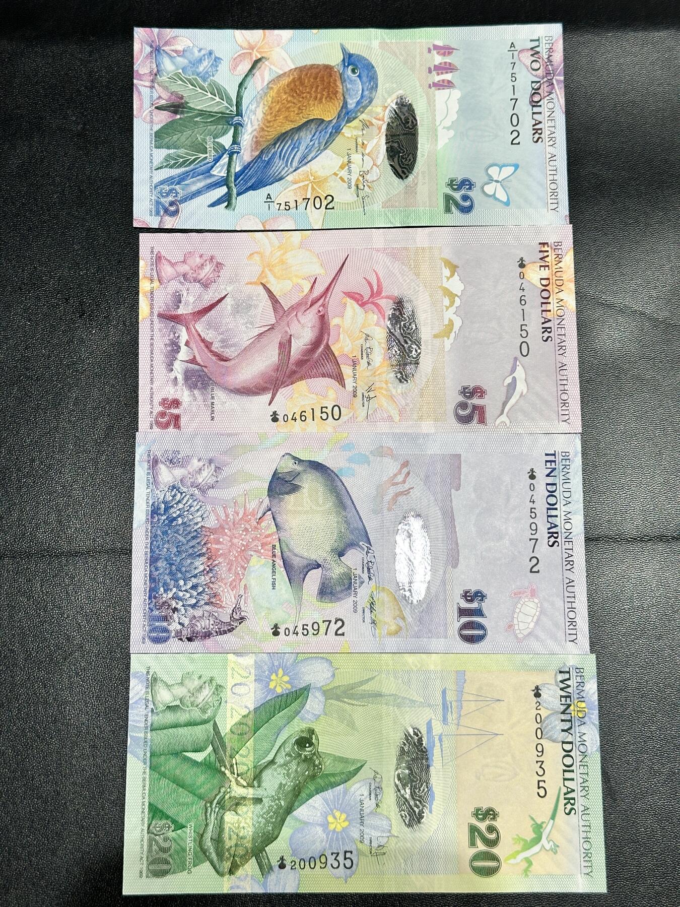 《外钞收藏家》第五百一十七期（五一假期畅拍场）（本平台长期征集拍品、欢迎联系） 百慕大2-20刀 四张一起 三张是洋葱首发冠 全新