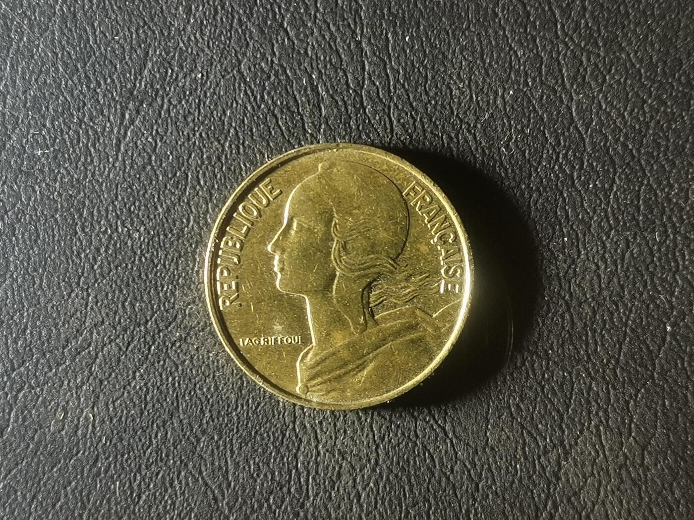 精美卫国战争胜利系列纪念钞币以及世界各国钱币专场 M17精美外国钱币