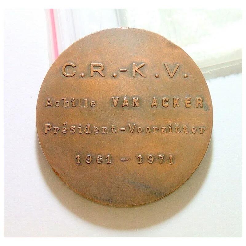 【旋风钱币】5月3日19:00准时开拍 欧洲币章专场 无佣全场包邮 比利时1971年 总理范阿克高浮雕精制大铜章 40MM