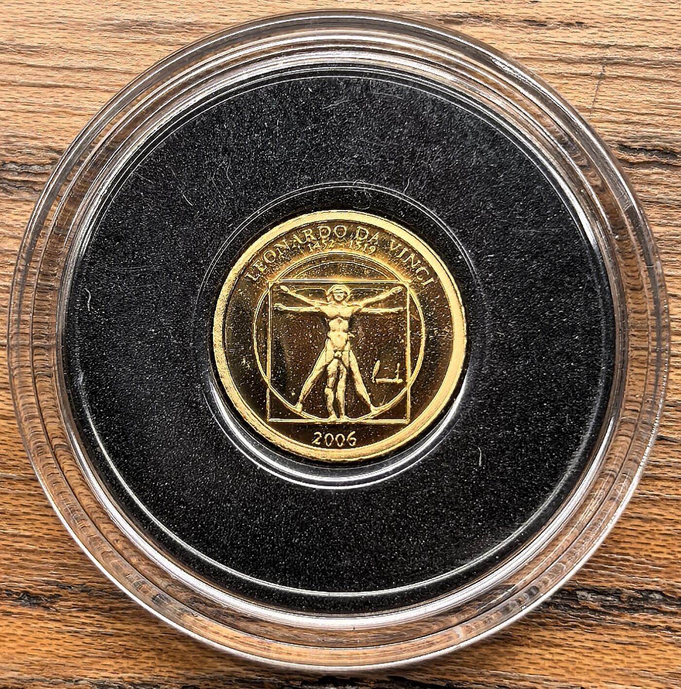 凡希社世界钱币微拍第三百零二期 2006蒙古国达芬奇纪念500T小金币，0.5g，999金。