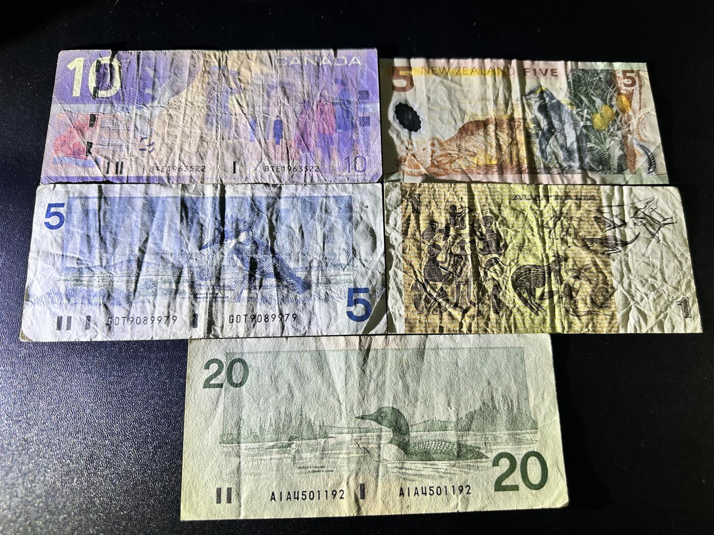 《外钞收藏家》第五百一十七期（五一假期畅拍场）（本平台长期征集拍品、欢迎联系） 加拿大、新西兰、澳大利亚 共5张一起 流通品