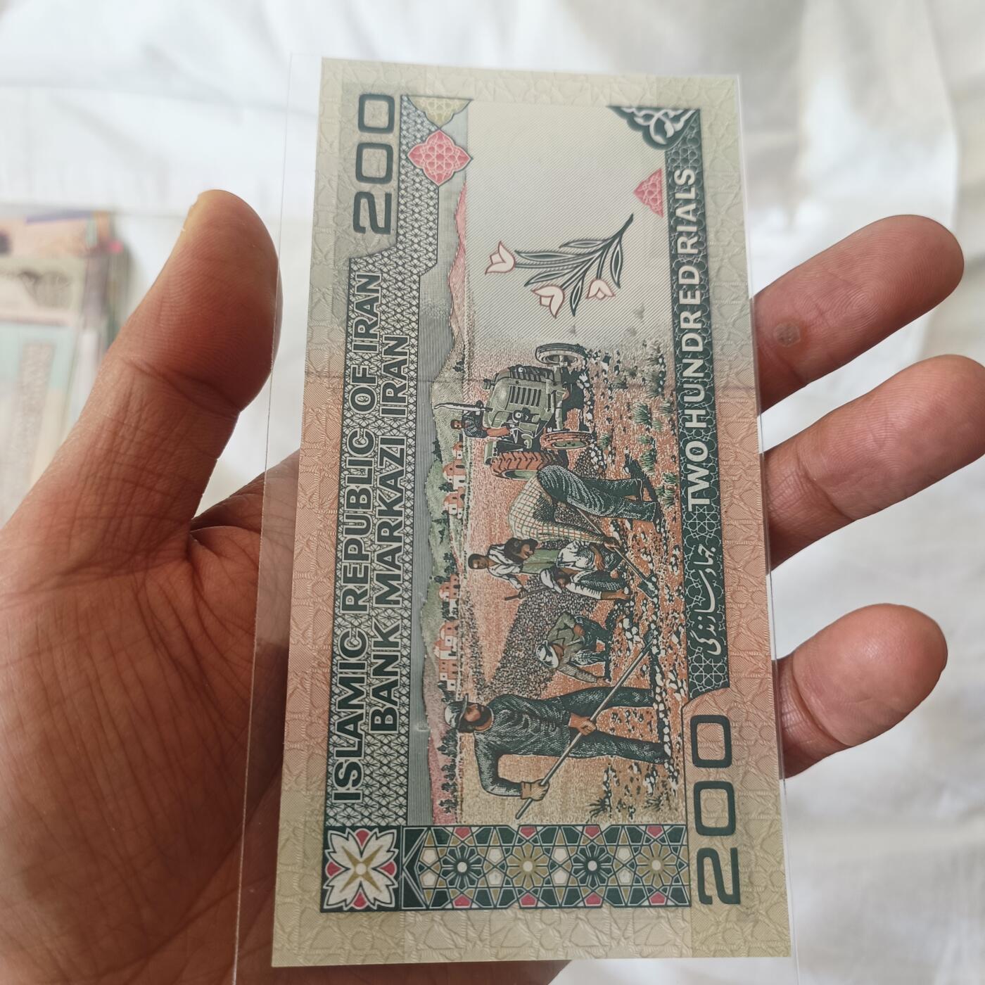 泡泡币外币第二十二场可代拍15038385335微信 伊朗