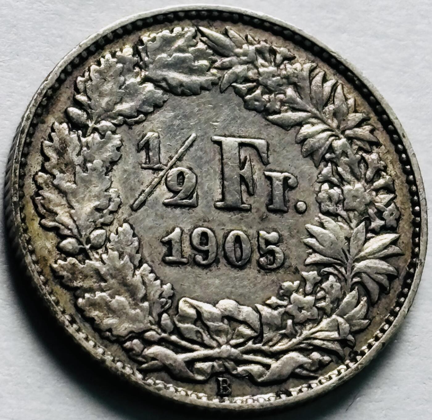 文馨钱币收藏第 240 场，各国老铜币，欢迎关注 少见年份美品 1905 年瑞士 1/2 法郎银币