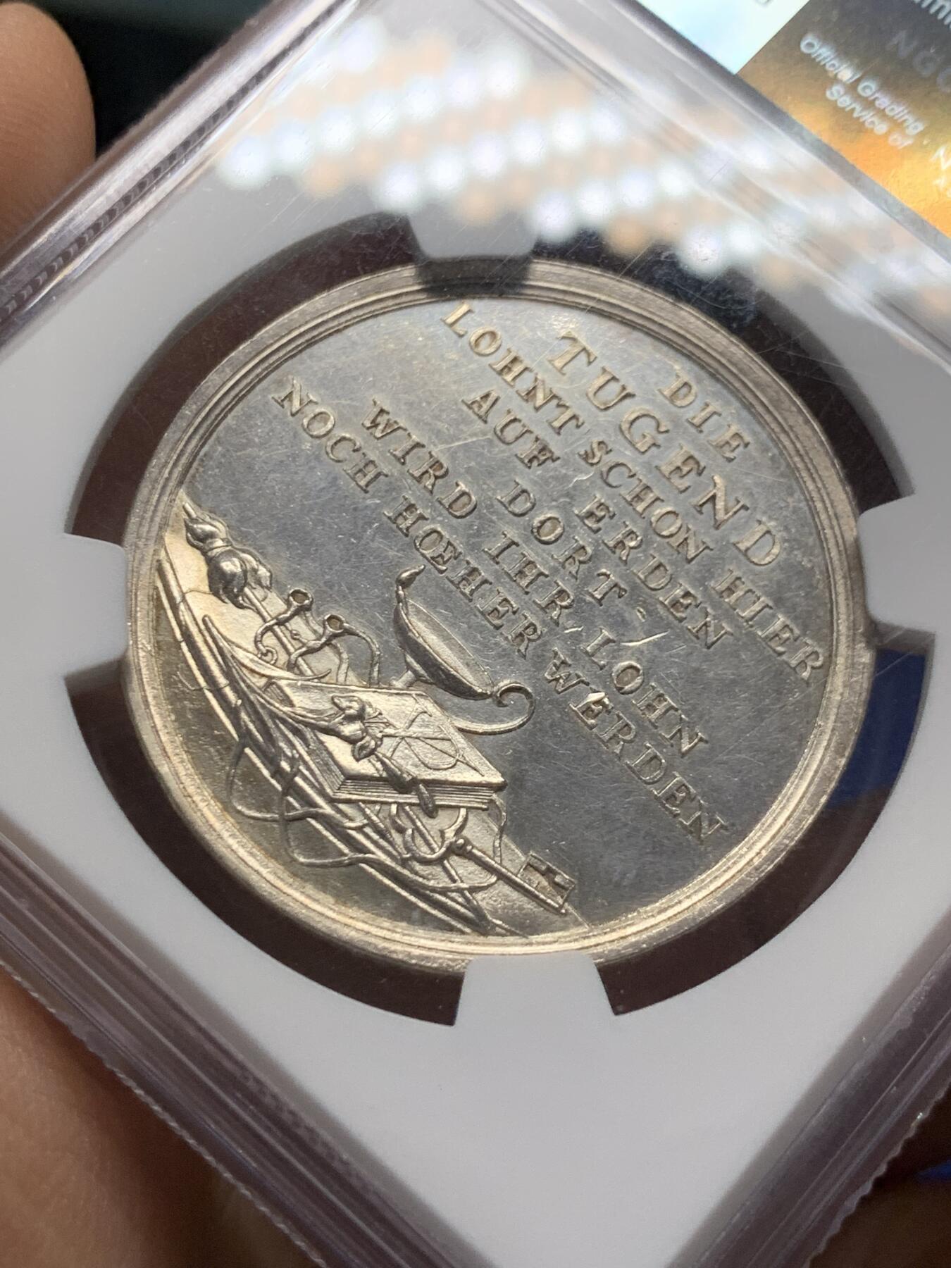 《竞宝斋》第376场 周日，周一 2场连拍 （全场包邮） NGC UNC 19世纪德国儿童慈善奖章纪念银章 名家Loos作品