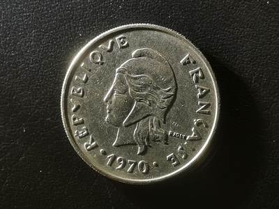 精美卫国战争胜利系列纪念钞币以及世界各国钱币专场 - M42精美外国钱币