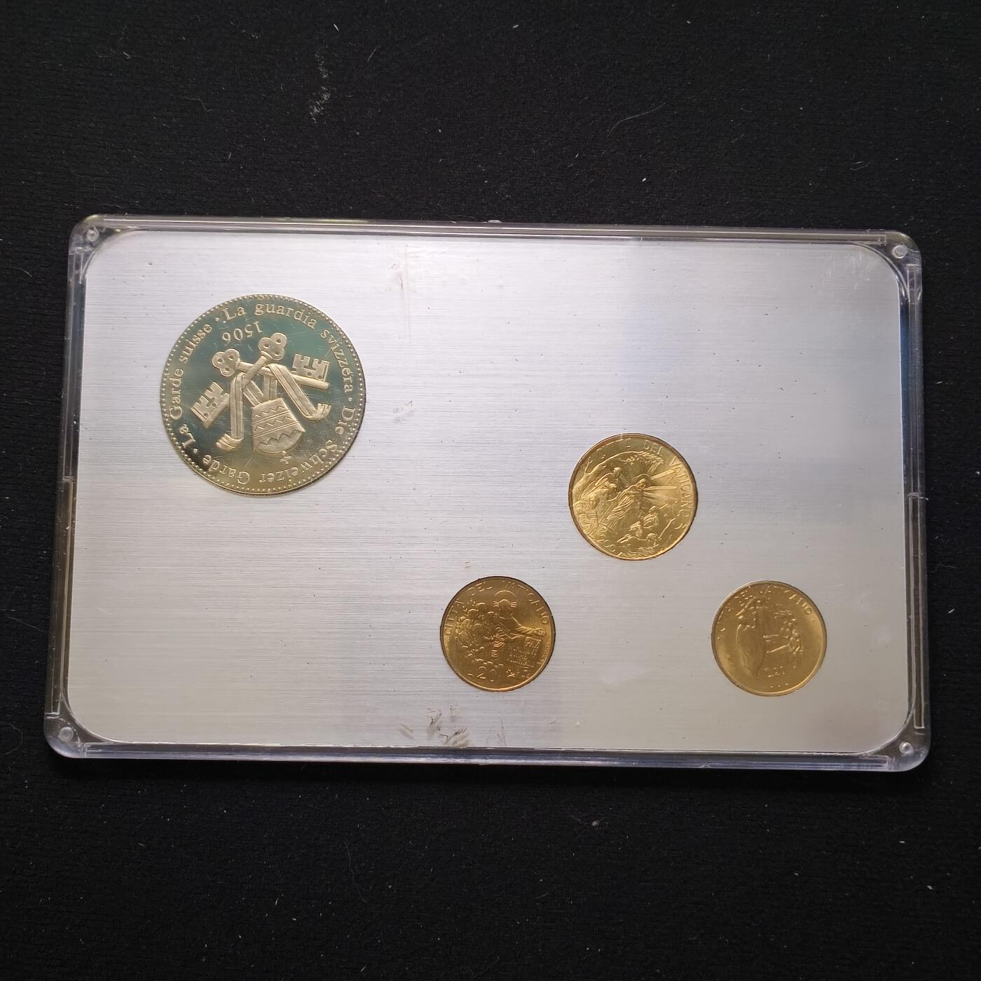 0起1加再包邮-纯粹捡漏拍-424套币银币场