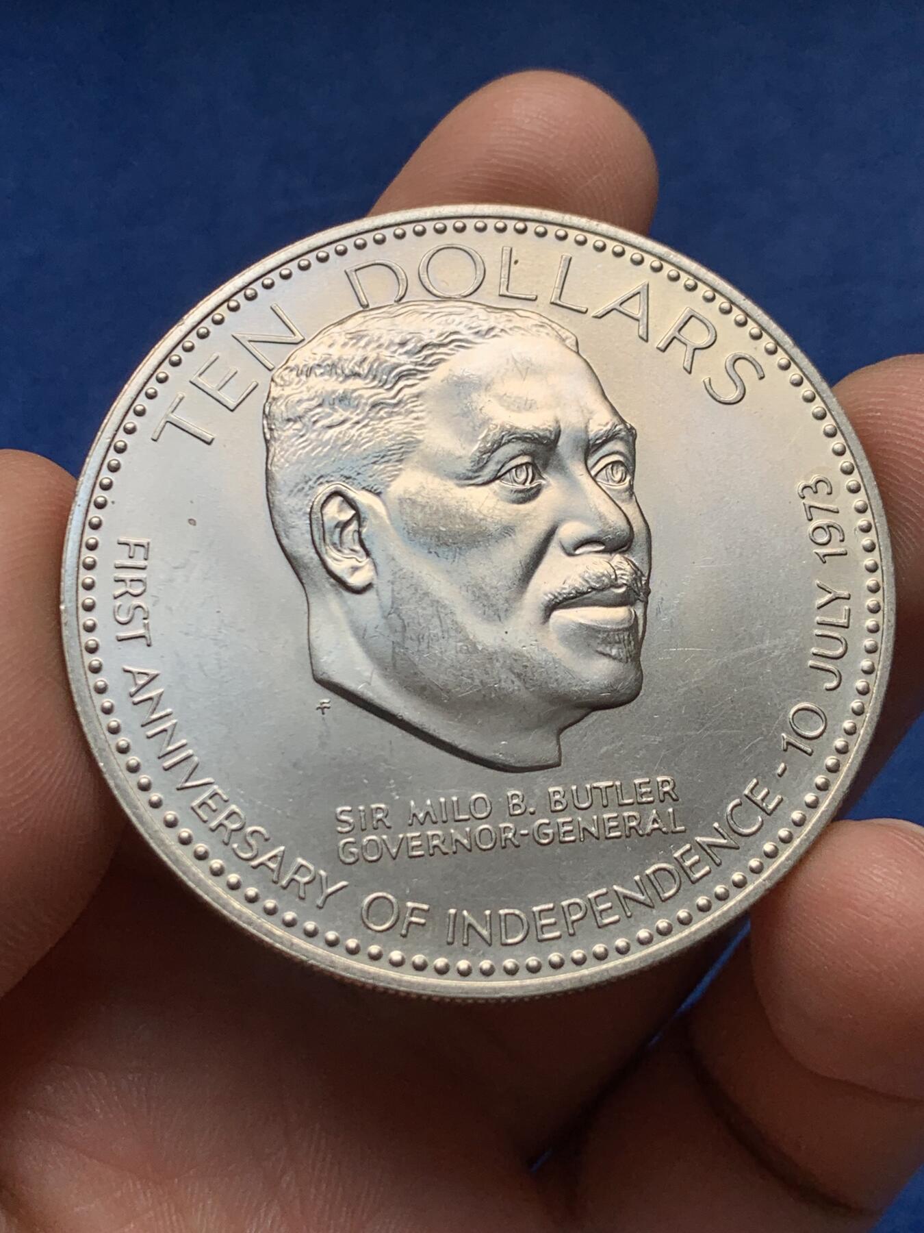 《竞宝斋》第377场 周日，周一 2场连拍 （全场包邮） 巴哈马1974年独立一周年10元铜镍币 50mm超大直径