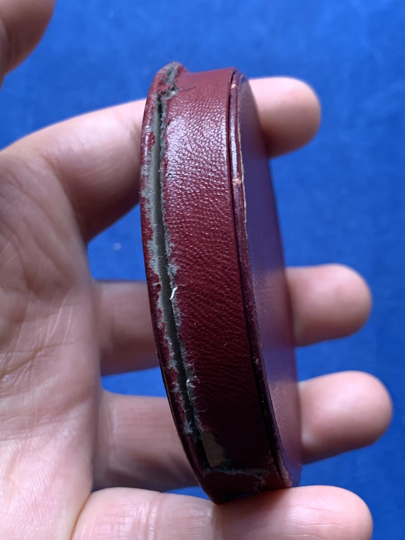 《竞宝斋》第377场 周日，周一 2场连拍 （全场包邮） 1948年阿尔萨斯地区并入法国300周年纪念高浮雕大铜章 正面法兰西女神从双头鹰(代表神圣罗马帝国)爪下夺回阿尔萨斯的盾徽 稀有 197.8克 68mm 带盒 细节见图