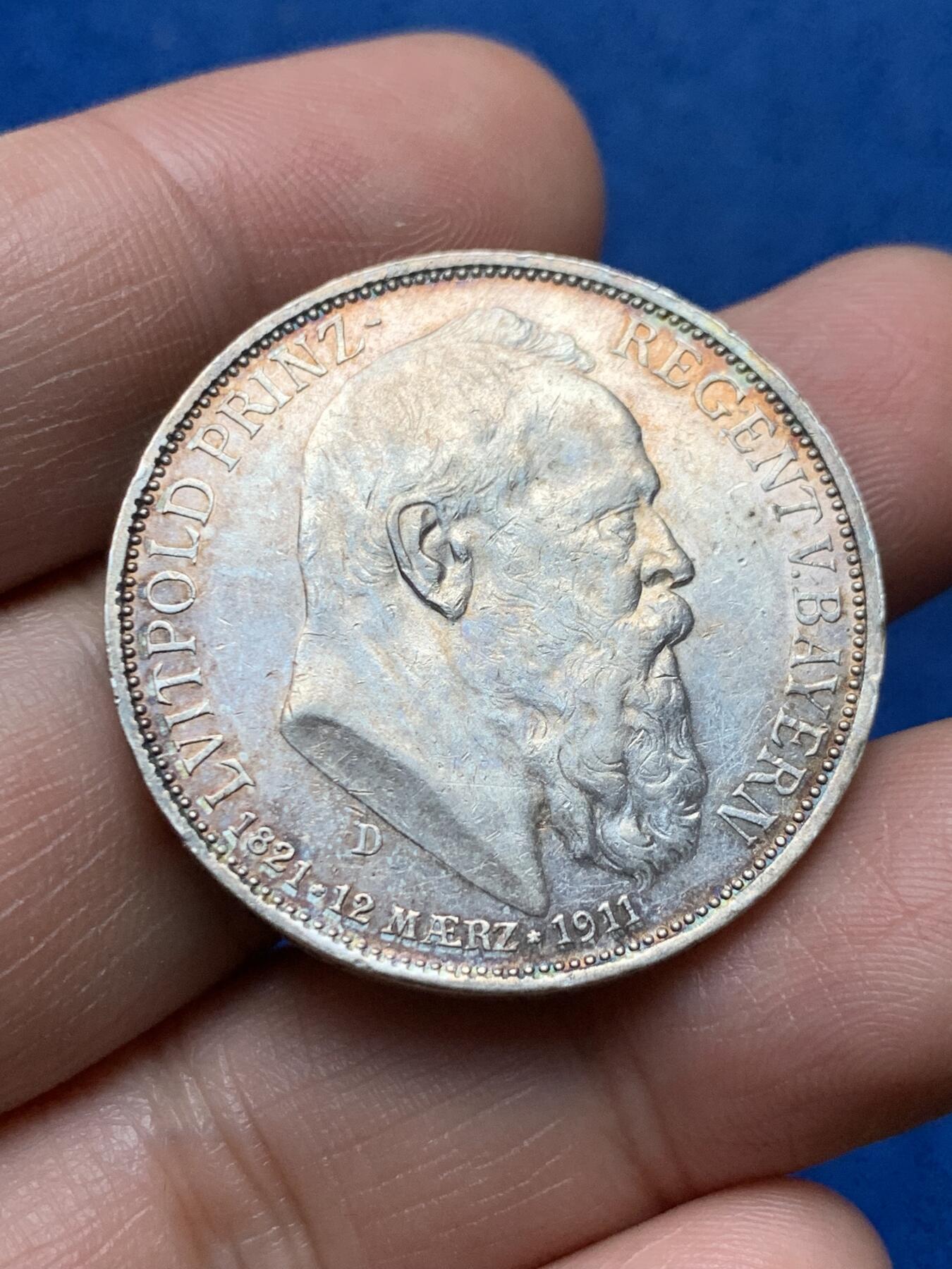 《竞宝斋》第377场 周日，周一 2场连拍 （全场包邮） 德国1911年巴伐利亚摄政王90周年3马克银币