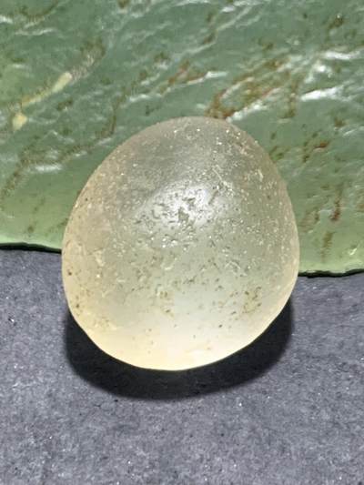 精美天然地表宝石光金丝玉原石一块， - 精美天然地表宝石光金丝玉原石一块，