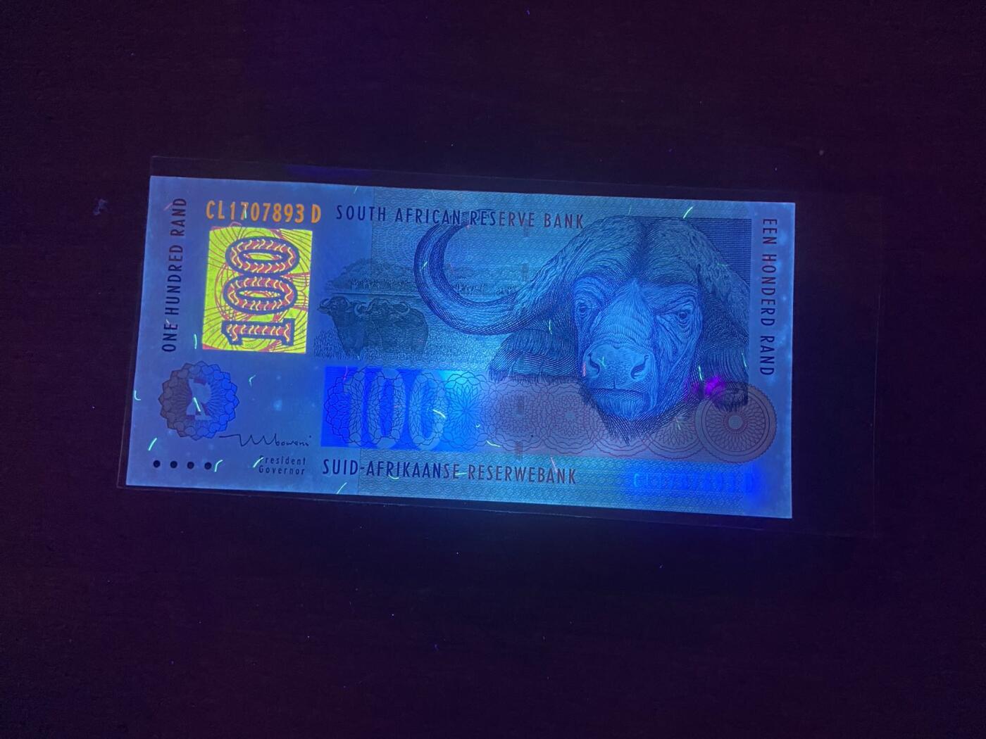 【炜奕收藏】第三十三期，多套精美纸币 1999年南非100兰特，AU品相，有潮斑