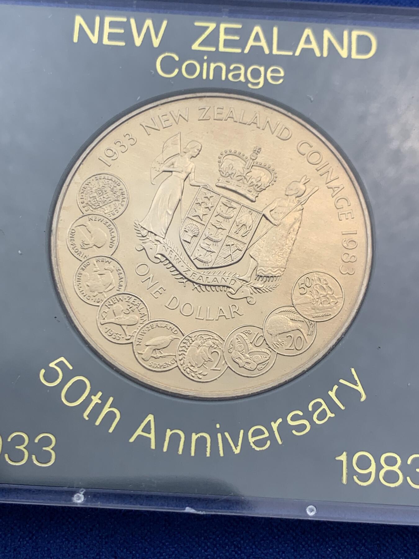 《竞宝斋》第377场 周日，周一 2场连拍 （全场包邮） 新西兰1983年币制改革50周年纪念币原盒 少见的品种