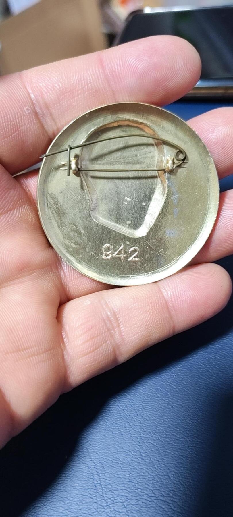 毛主席像章拍场，都是戴帽子的 🔥忠字🔥毛主席像章，军帽像，