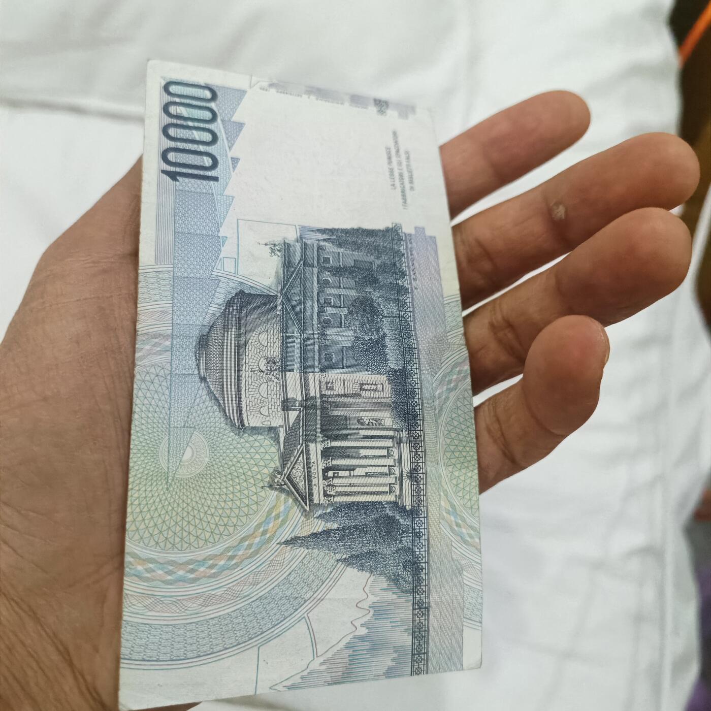 泡泡币外币第二十七场可代拍15038385335微信 意大利10000