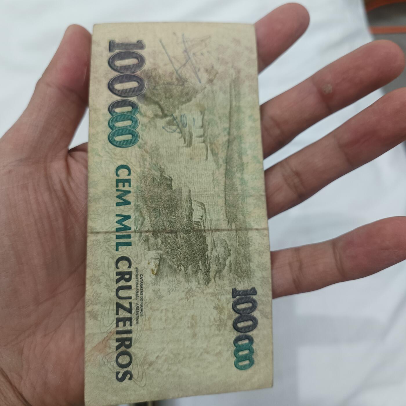 泡泡币外币第二十六场可代拍15038385335微信 巴西10000
