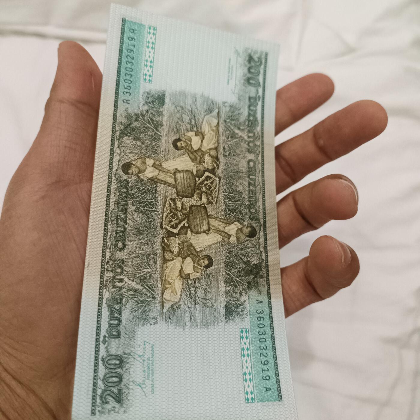 泡泡币外币第二十七场可代拍15038385335微信 巴西