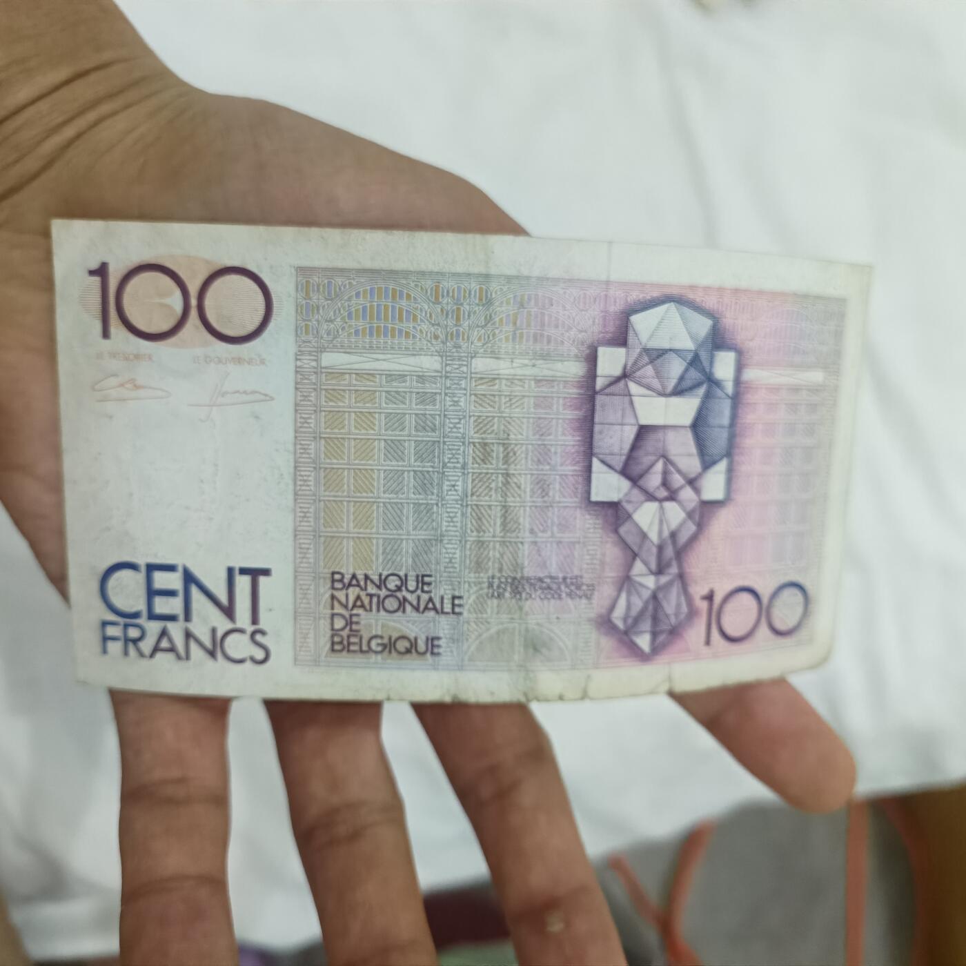 泡泡币外币第二十六场可代拍15038385335微信 比利时100法郎