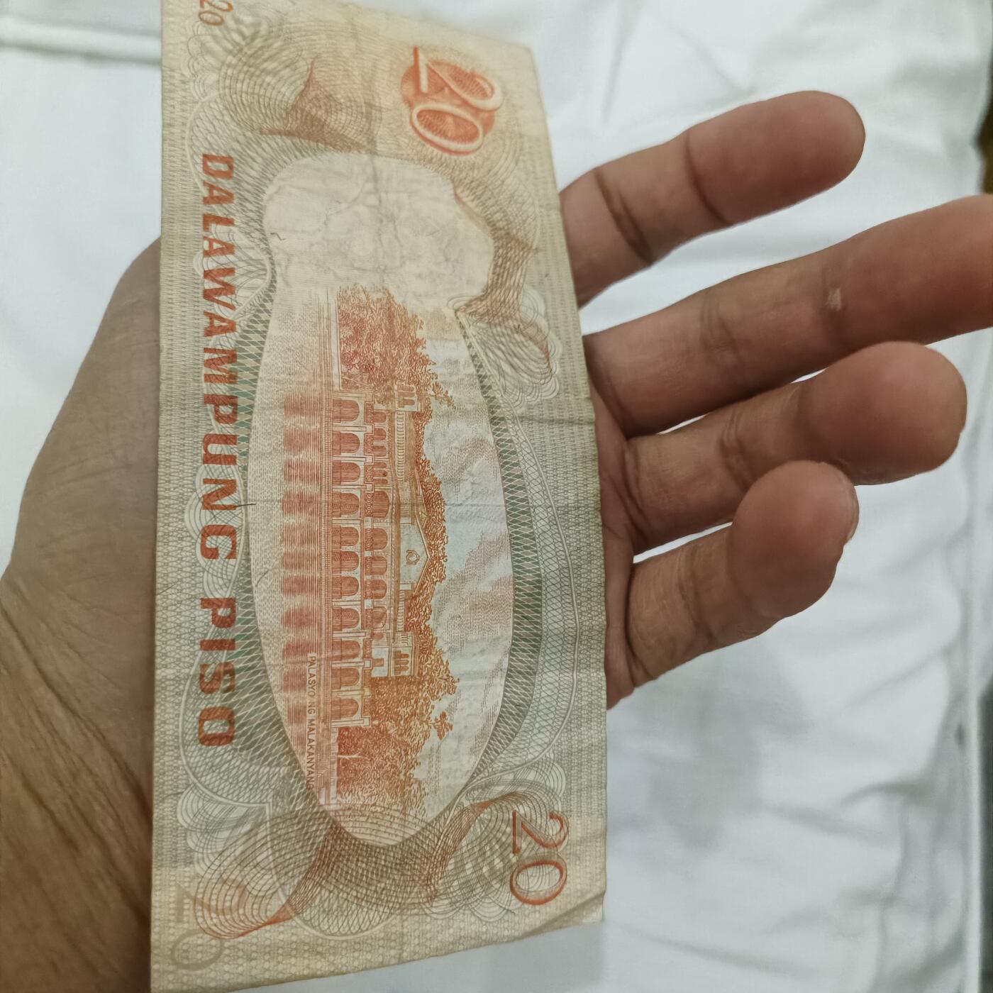 泡泡币外币第二十七场可代拍15038385335微信 菲律宾
