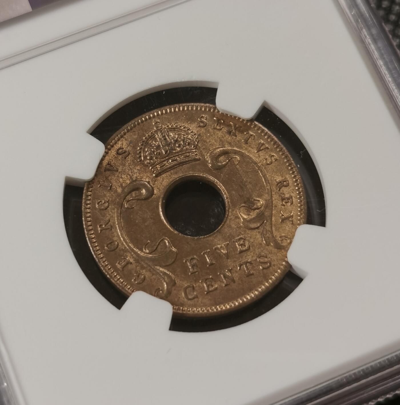  甄臻铺-世界币章拍卖（第15期）套币，现代银币专场。送拍享返佣金等优惠多多 NGC-MS64 英属东非 1952 5分 状态不错