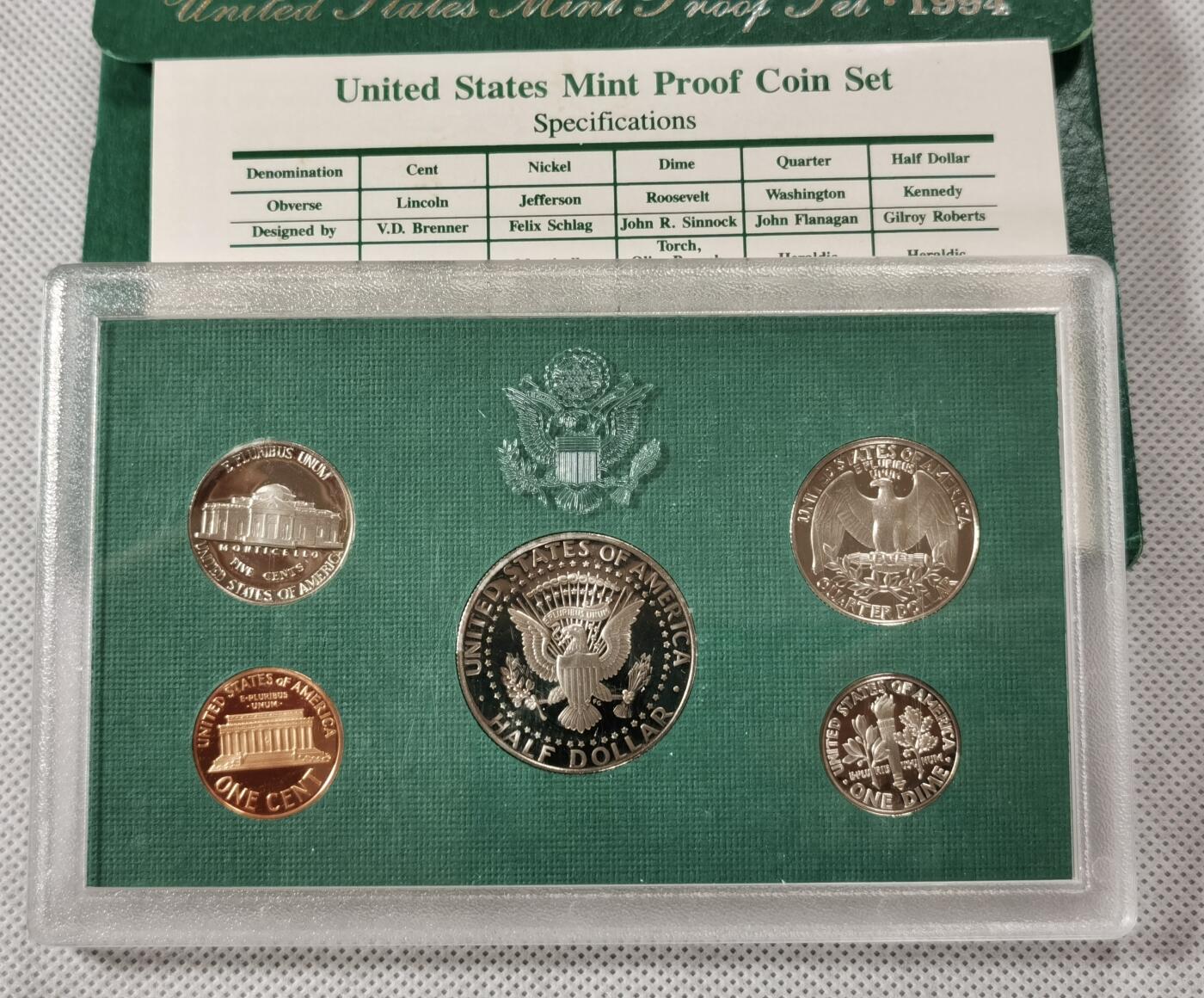  甄臻铺-世界币章拍卖（第15期）套币，现代银币专场。送拍享返佣金等优惠多多 美国1994年盒装精制套币，几乎未氧化