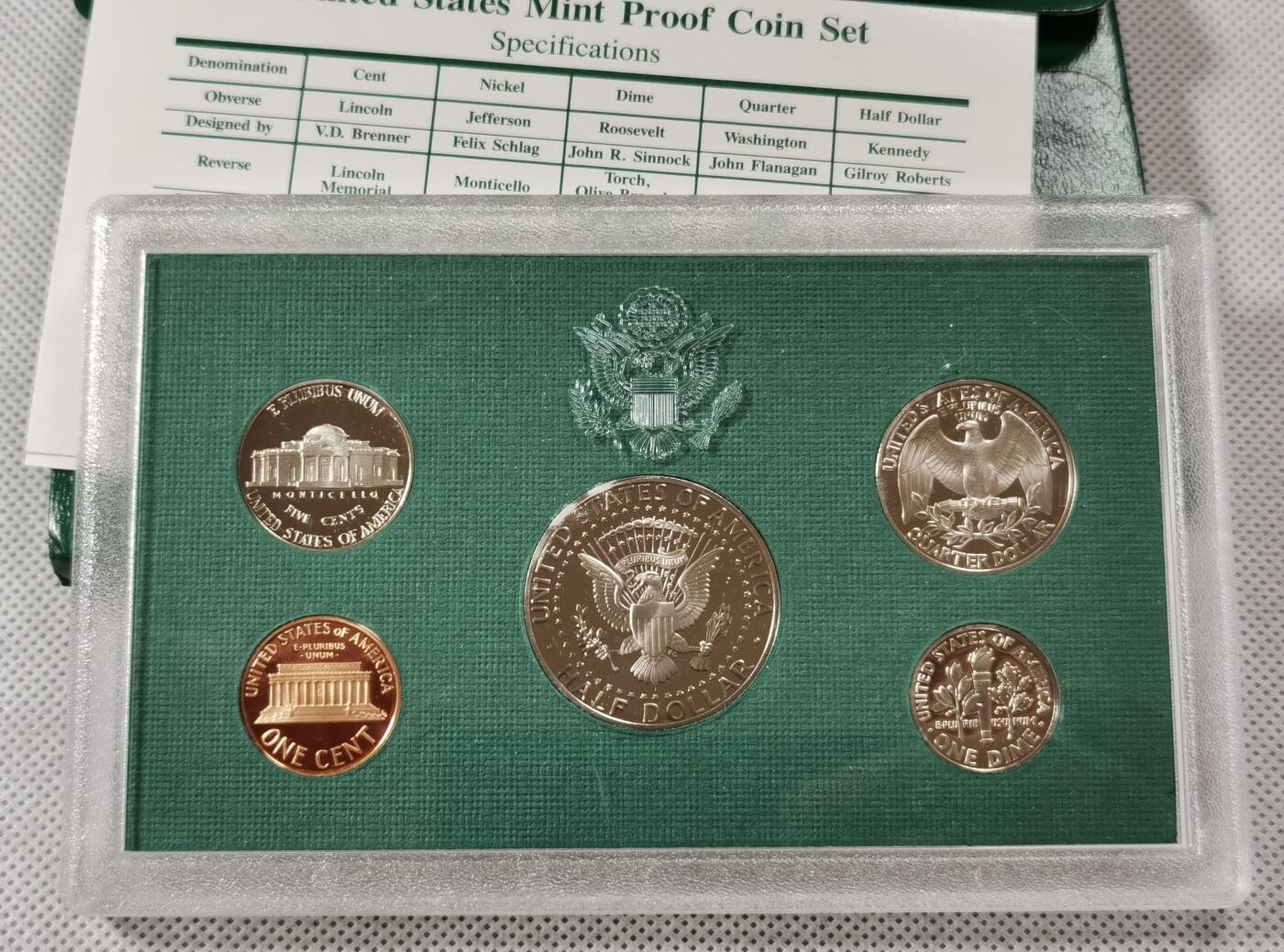  甄臻铺-世界币章拍卖（第15期）套币，现代银币专场。送拍享返佣金等优惠多多 美国1996年盒装精制套币，几乎未氧化