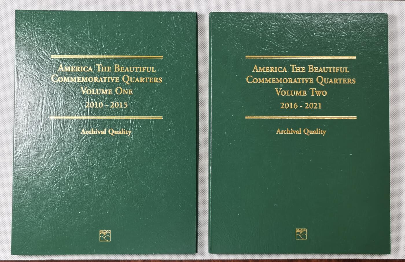  甄臻铺-世界币章拍卖（第15期）套币，现代银币专场。送拍享返佣金等优惠多多 美国国家公园四分之一美元纪念币，56枚全，原光品相（D、P厂）两本一起，两本一共112枚
