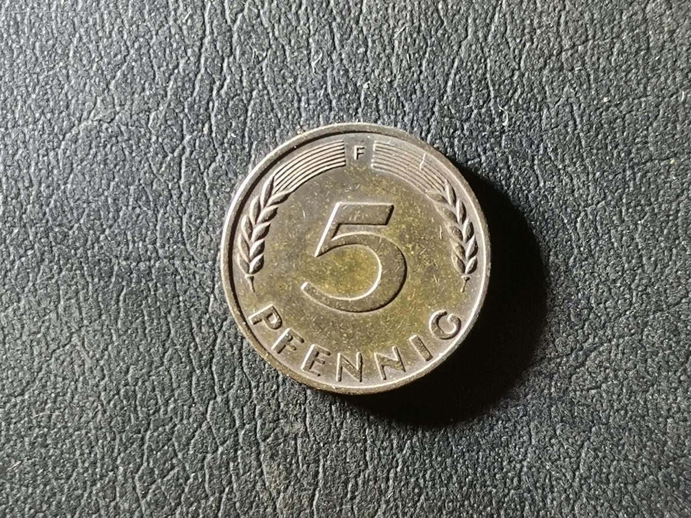 精美卫国战争胜利系列纪念钞币以及世界各国钱币专场 M3精美世界钱币