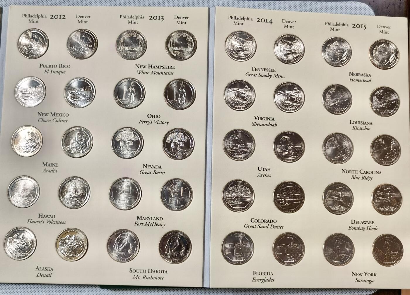  甄臻铺-世界币章拍卖（第15期）套币，现代银币专场。送拍享返佣金等优惠多多 美国国家公园四分之一美元纪念币，56枚全，原光品相（D、P厂）两本一起，两本一共112枚