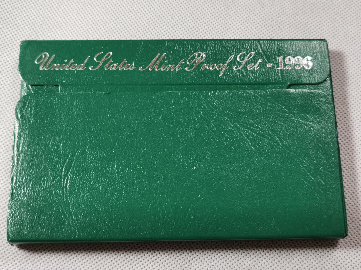  甄臻铺-世界币章拍卖（第15期）套币，现代银币专场。送拍享返佣金等优惠多多 美国1996年盒装精制套币，几乎未氧化