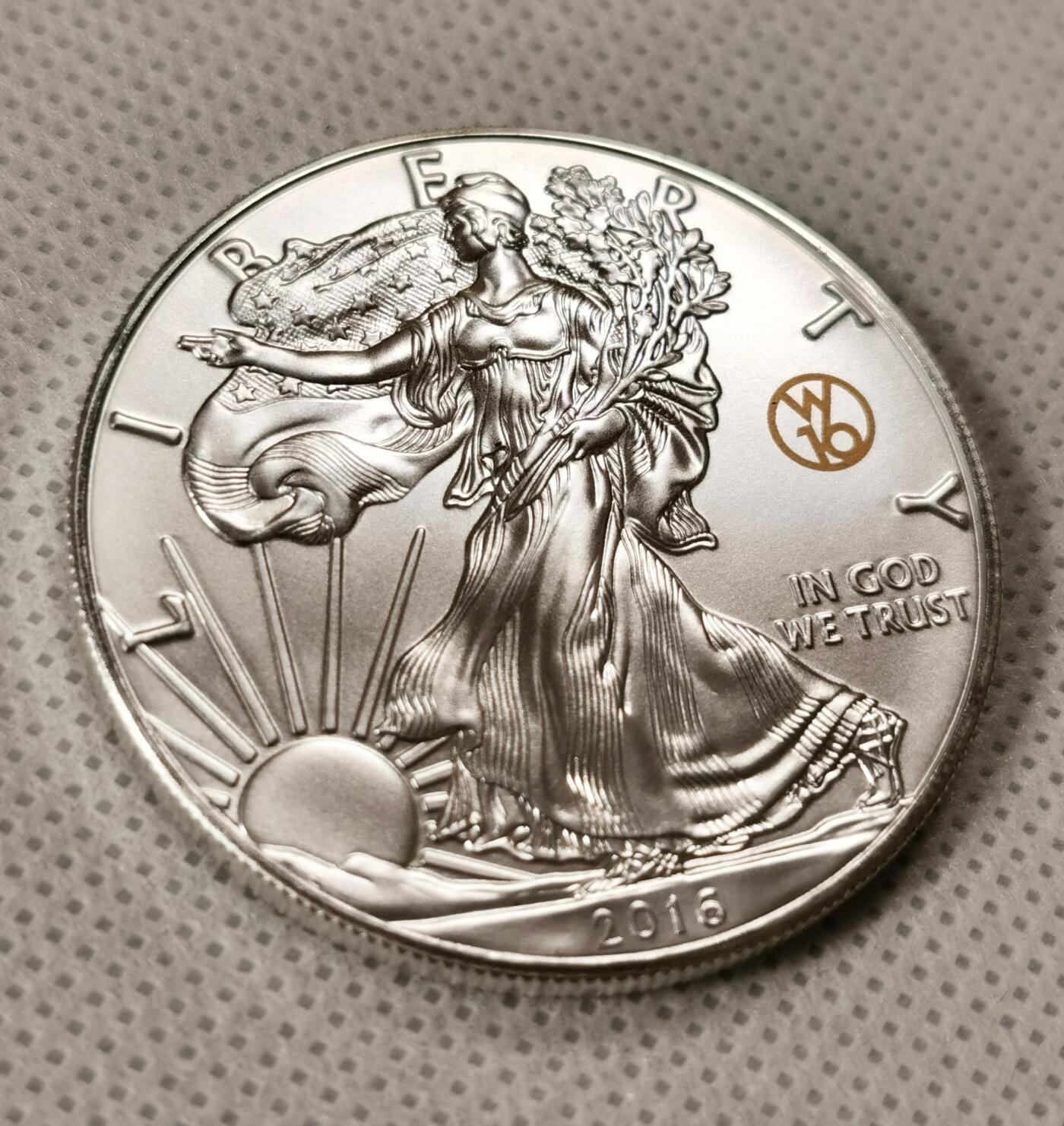  甄臻铺-世界币章拍卖（第15期）套币，现代银币专场。送拍享返佣金等优惠多多 美国2016行走女神1美元银币，带W16铸造标记，少见